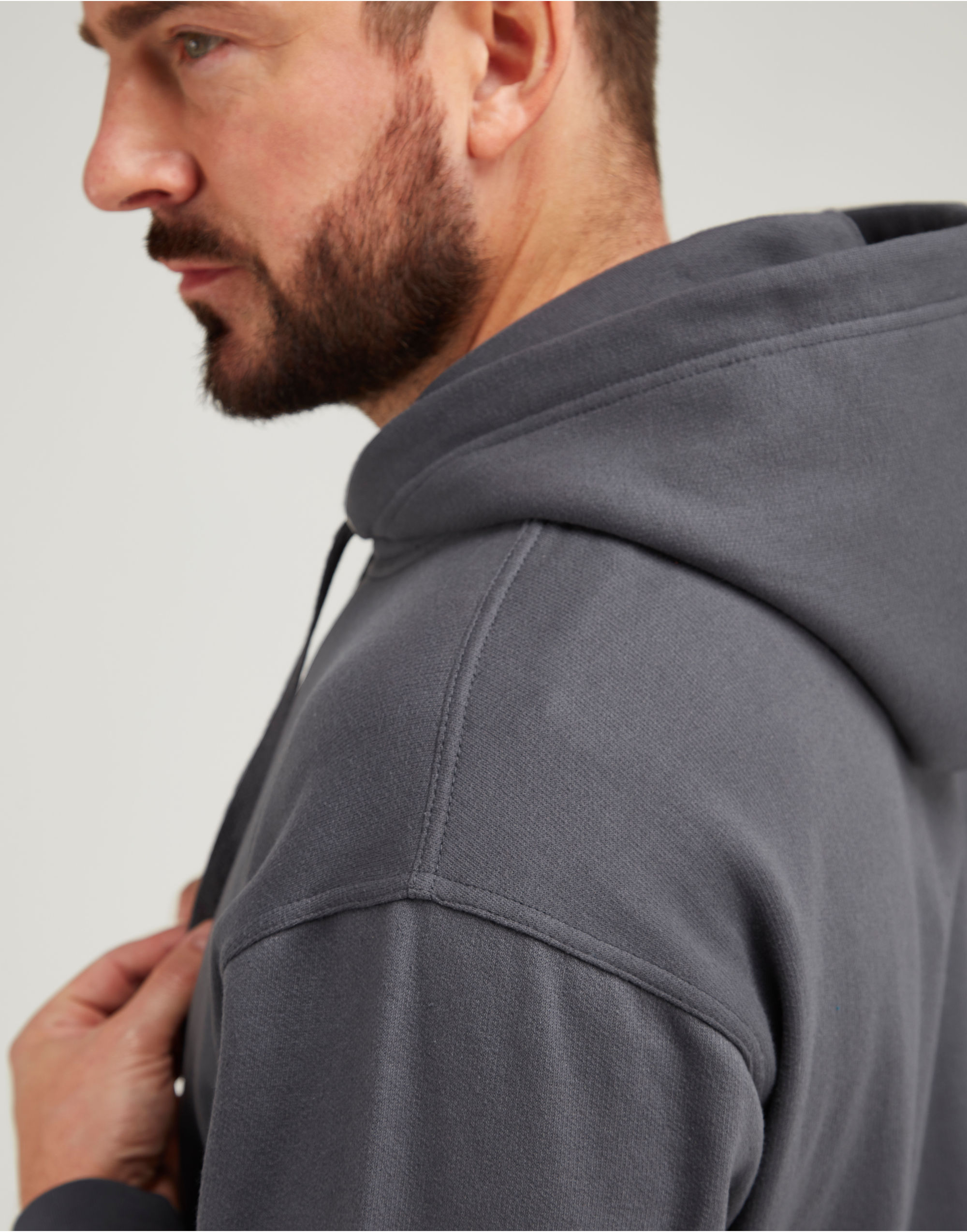 UCC006 Charcoal Detail